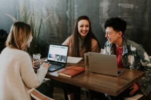 10 Proven Text Message Templates That Help Loan Officers Close More Loans
